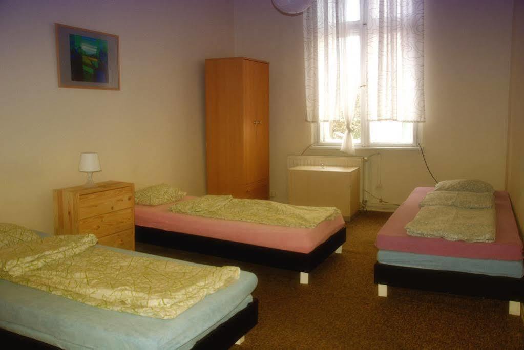 Hostel Krakowskie Klimaty Bagian luar foto