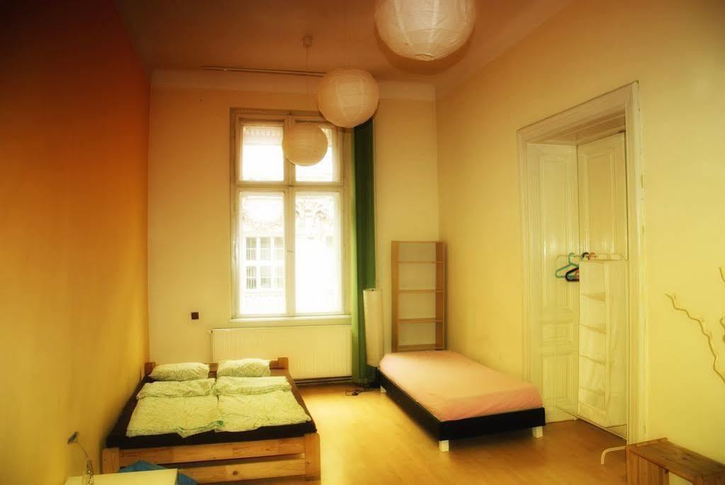 Hostel Krakowskie Klimaty Bagian luar foto