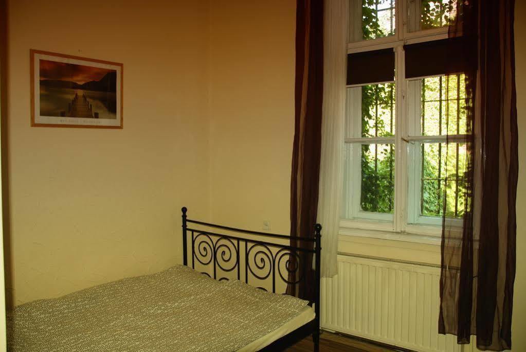 Hostel Krakowskie Klimaty Bagian luar foto