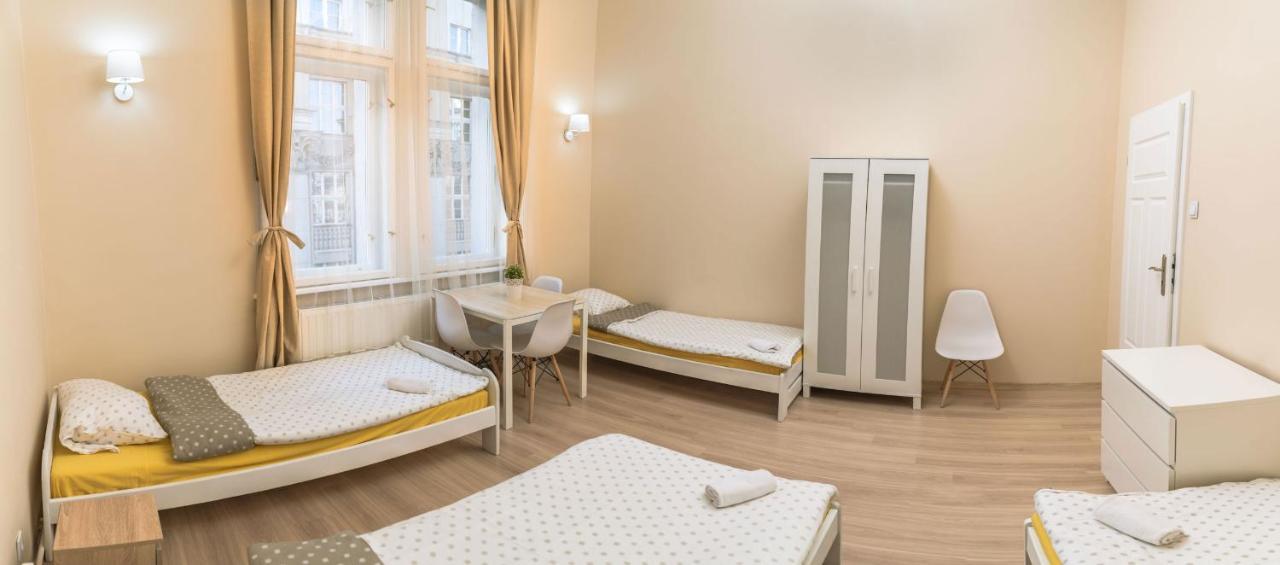 Hostel Krakowskie Klimaty Bagian luar foto
