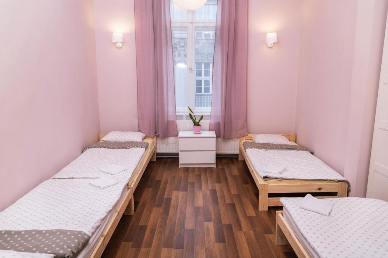 Hostel Krakowskie Klimaty Bagian luar foto