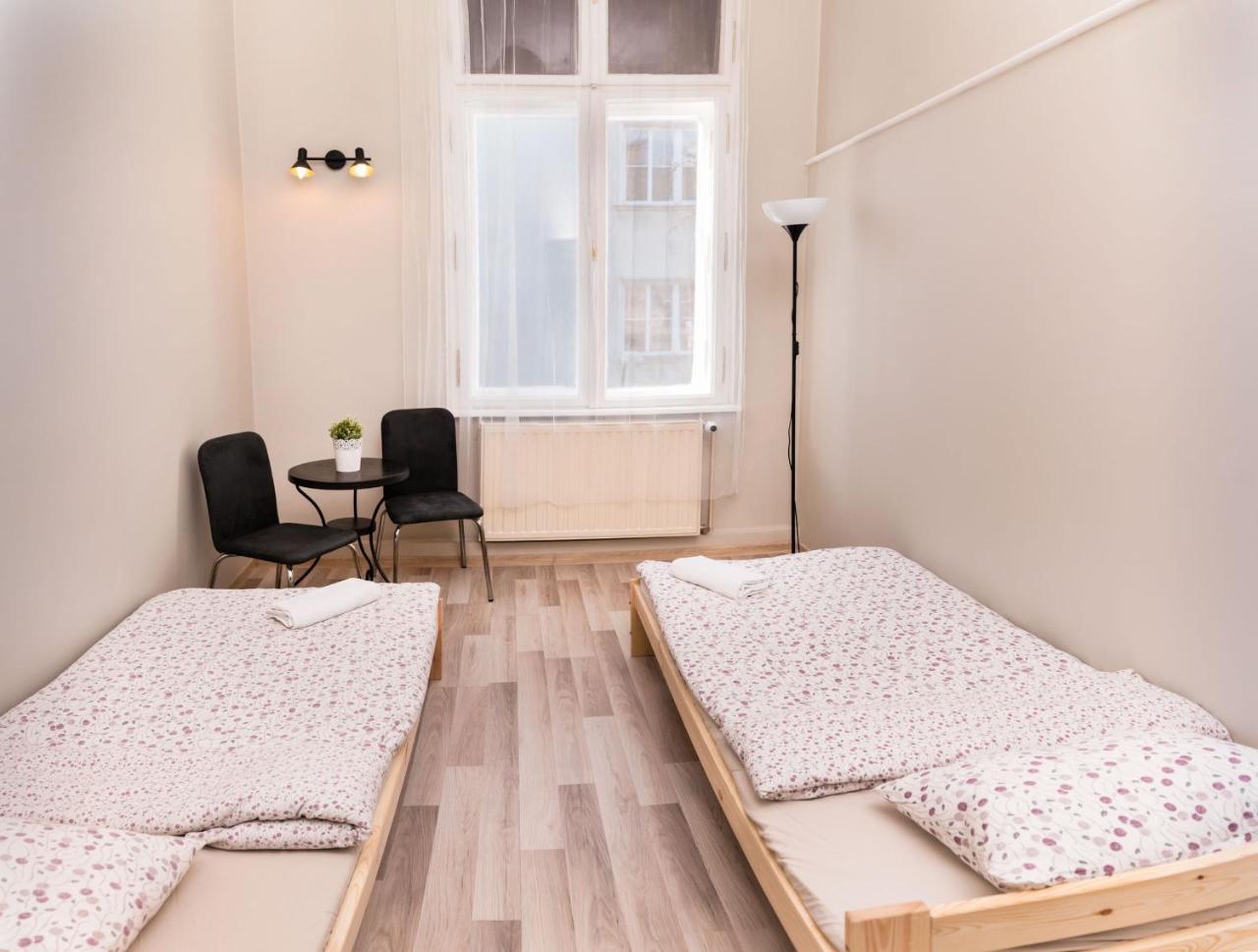 Hostel Krakowskie Klimaty Bagian luar foto
