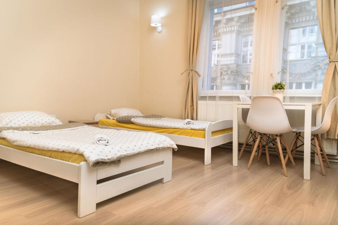 Hostel Krakowskie Klimaty Bagian luar foto