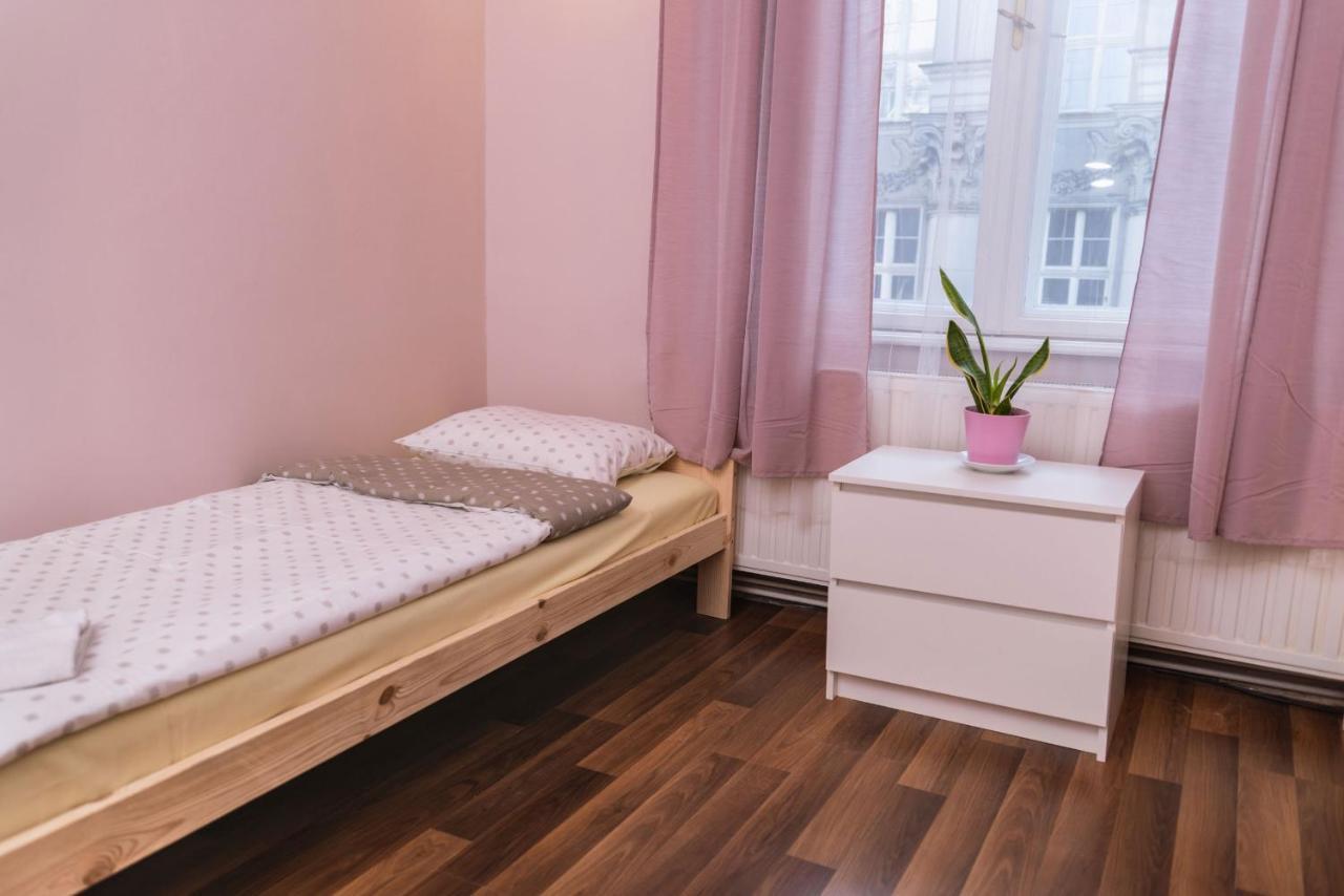 Hostel Krakowskie Klimaty Bagian luar foto